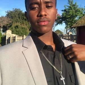 Meet your Posher, Gerald